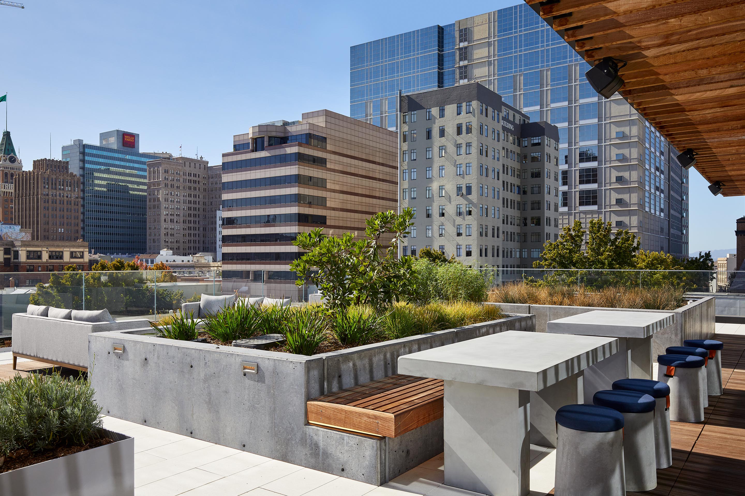 5th Floor Terrace | ZO Oakland Apartments
